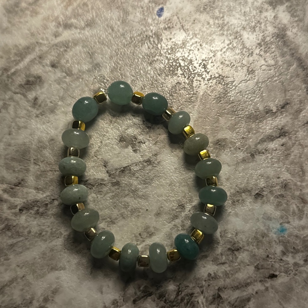 Green/gold bracelet